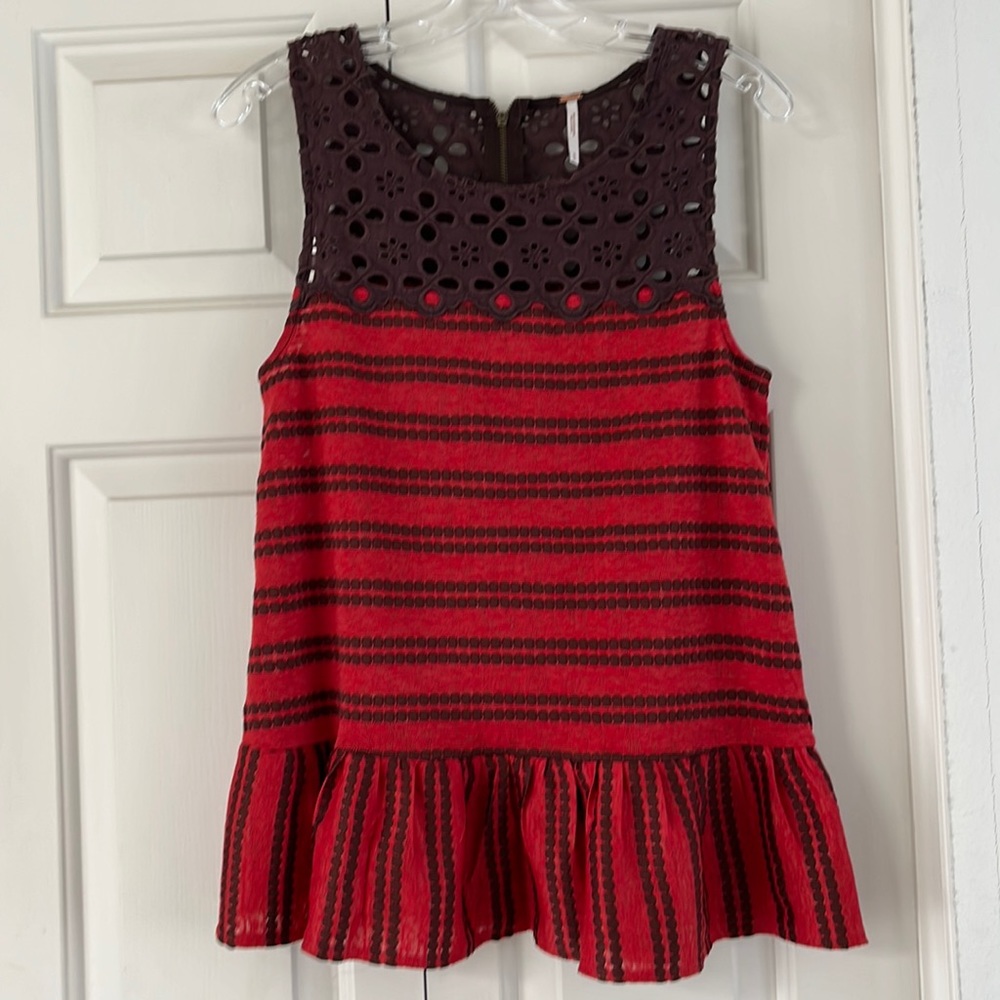 Free People sleeveless eyelet top Size S/P